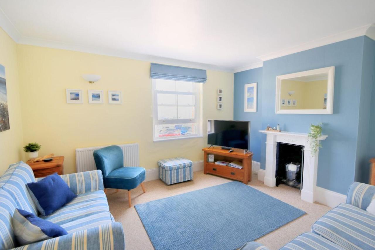 2 Cobb View Apartment Lyme Regis Exterior photo